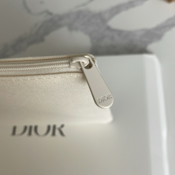 Dior Floral Makeup Bag Organizer Trousse Pouch NWT in box - Picture 5 of 6